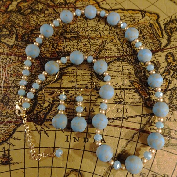 Necklace and earring set handmade from sky-blue Czech Picasso beads - Picture 10 of 10